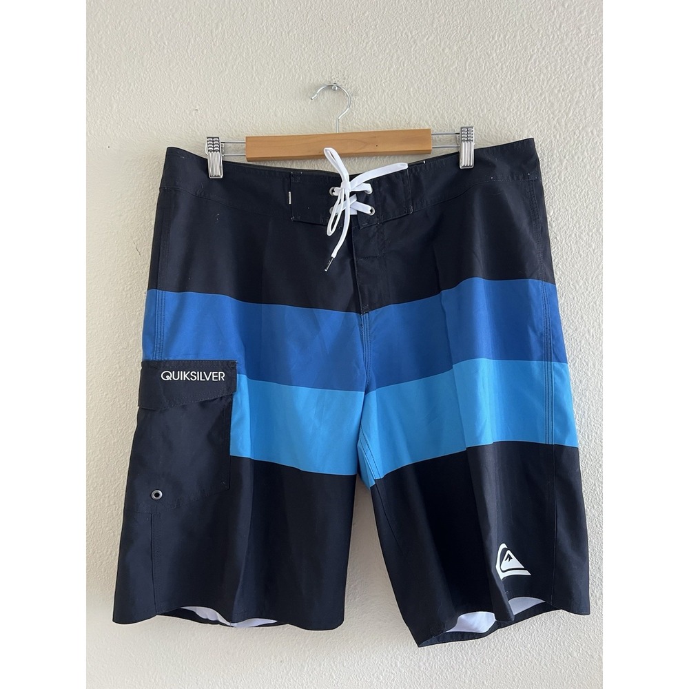 Quiksilver Boardshorts Mens 36 Swim Trunks Navy Striped Retro Beach Vacation